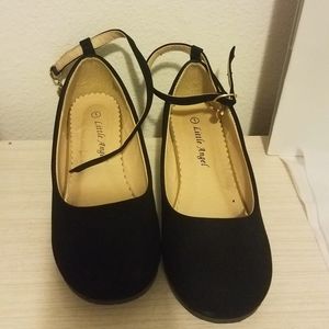 Little girl ankle buckled black heeled. Size 1 kids